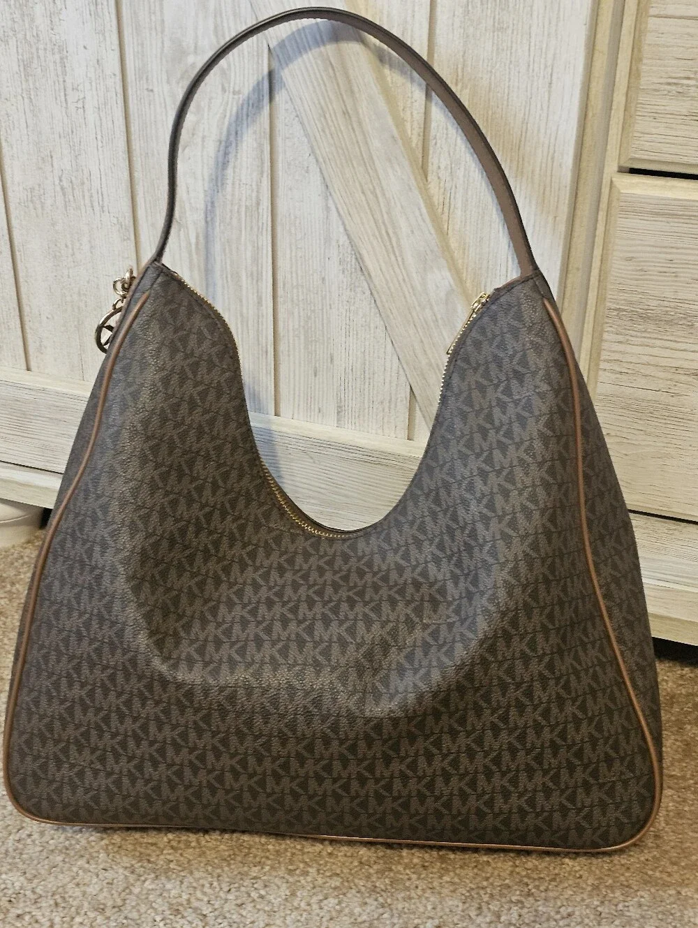 MICHAEL KORS NOLITA LARGE SIGNATURE HOBO SHOULDER BAG NWOT